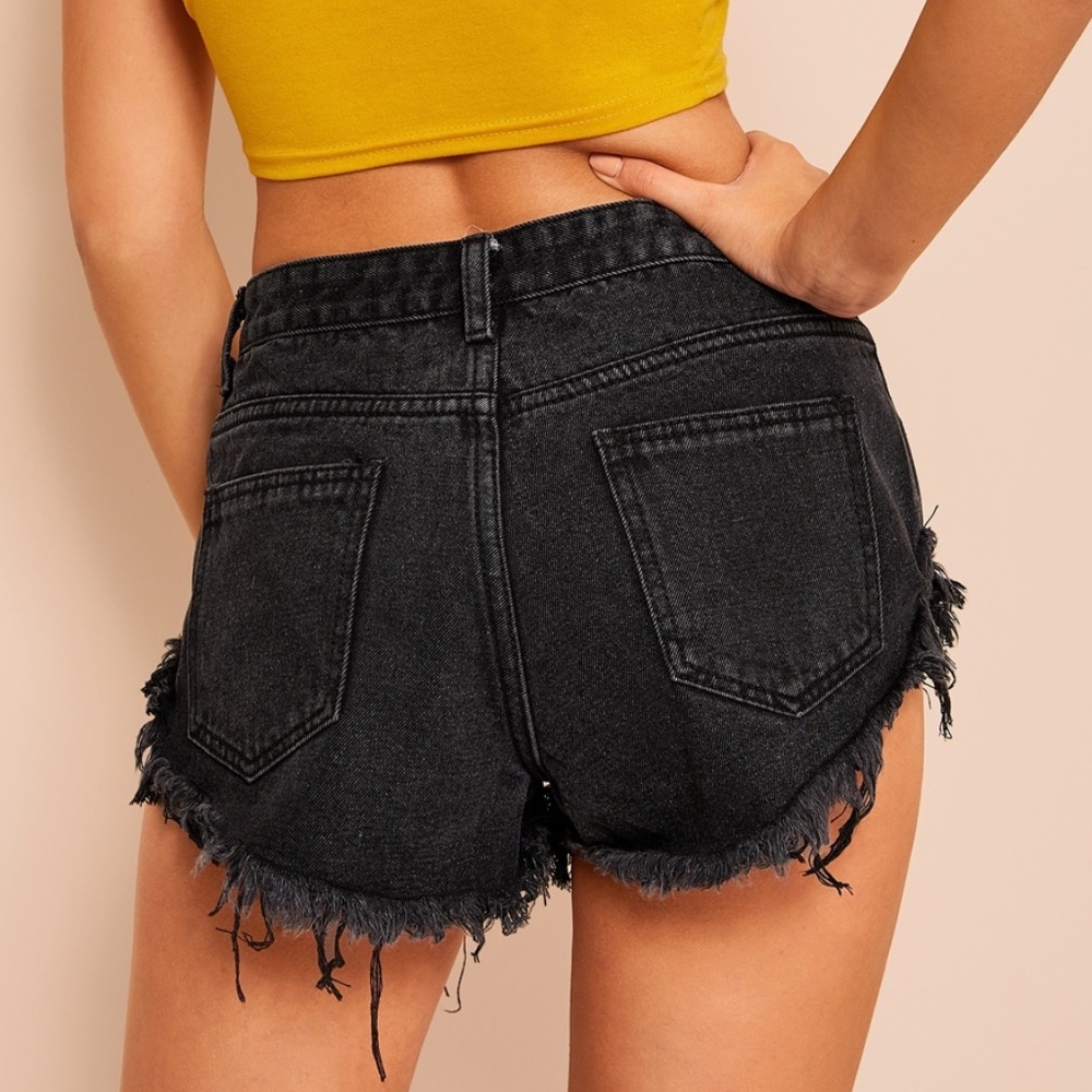 Frayed Hem Black Denim shorts - Picture 3 of 5